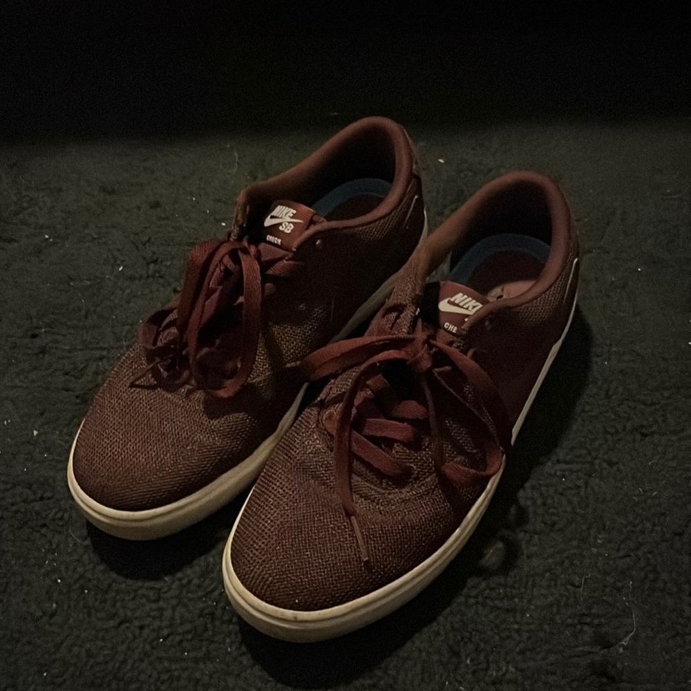 Maroon Nikes Sneakers